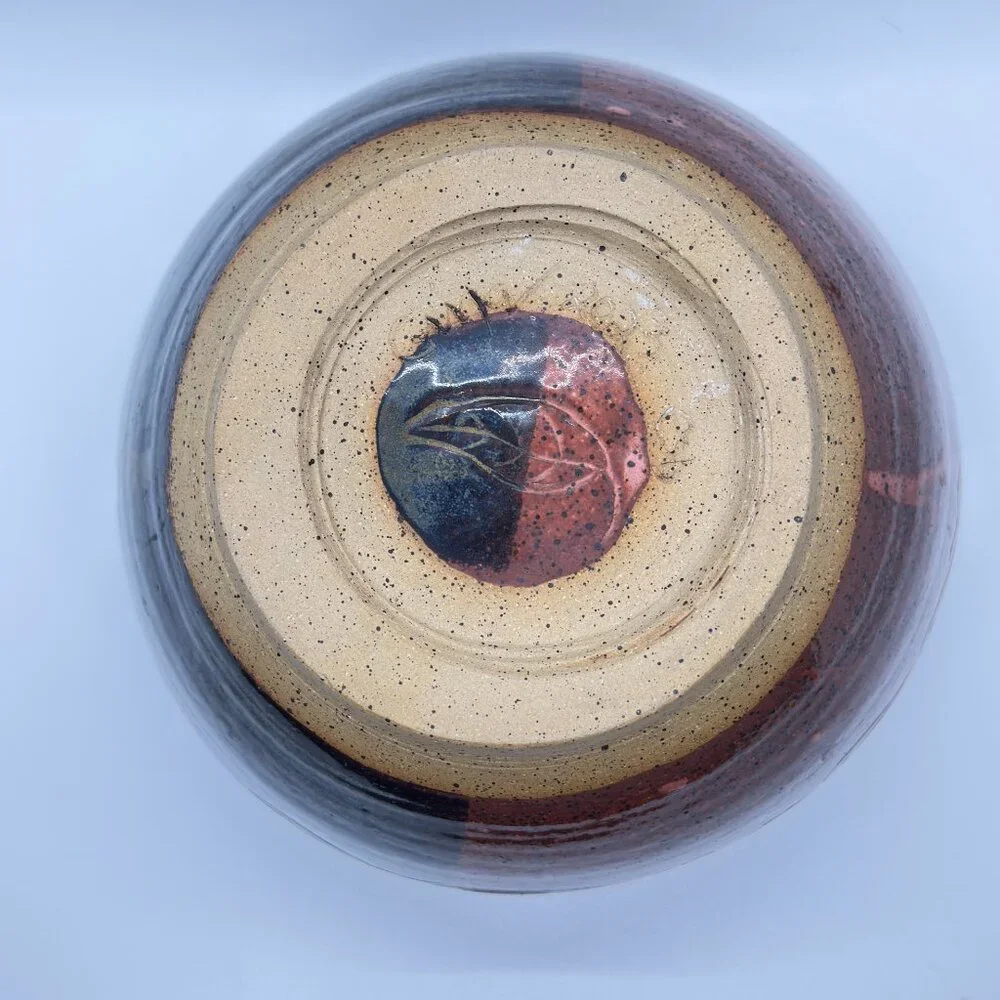 4" Glazed Stoneware Bowl, Signed by Unidentified Artist, 7" in Diameter - Picture 8 of 8